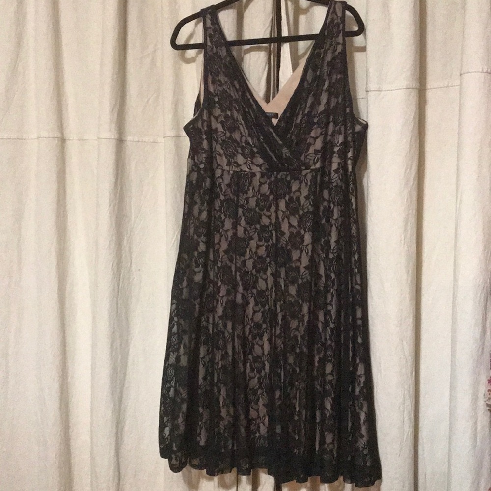 Nude w/ Black Lace Dress